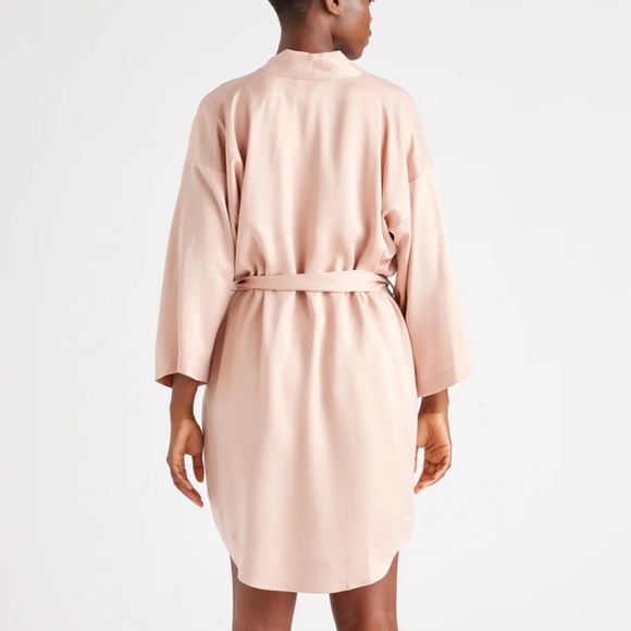 Quince 100% Silk Robe - Picture 4 of 6